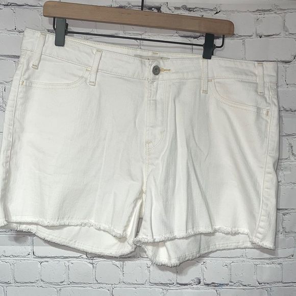 Levi’s Cream Stretch Denim Size 16 EUC - Picture 2 of 13